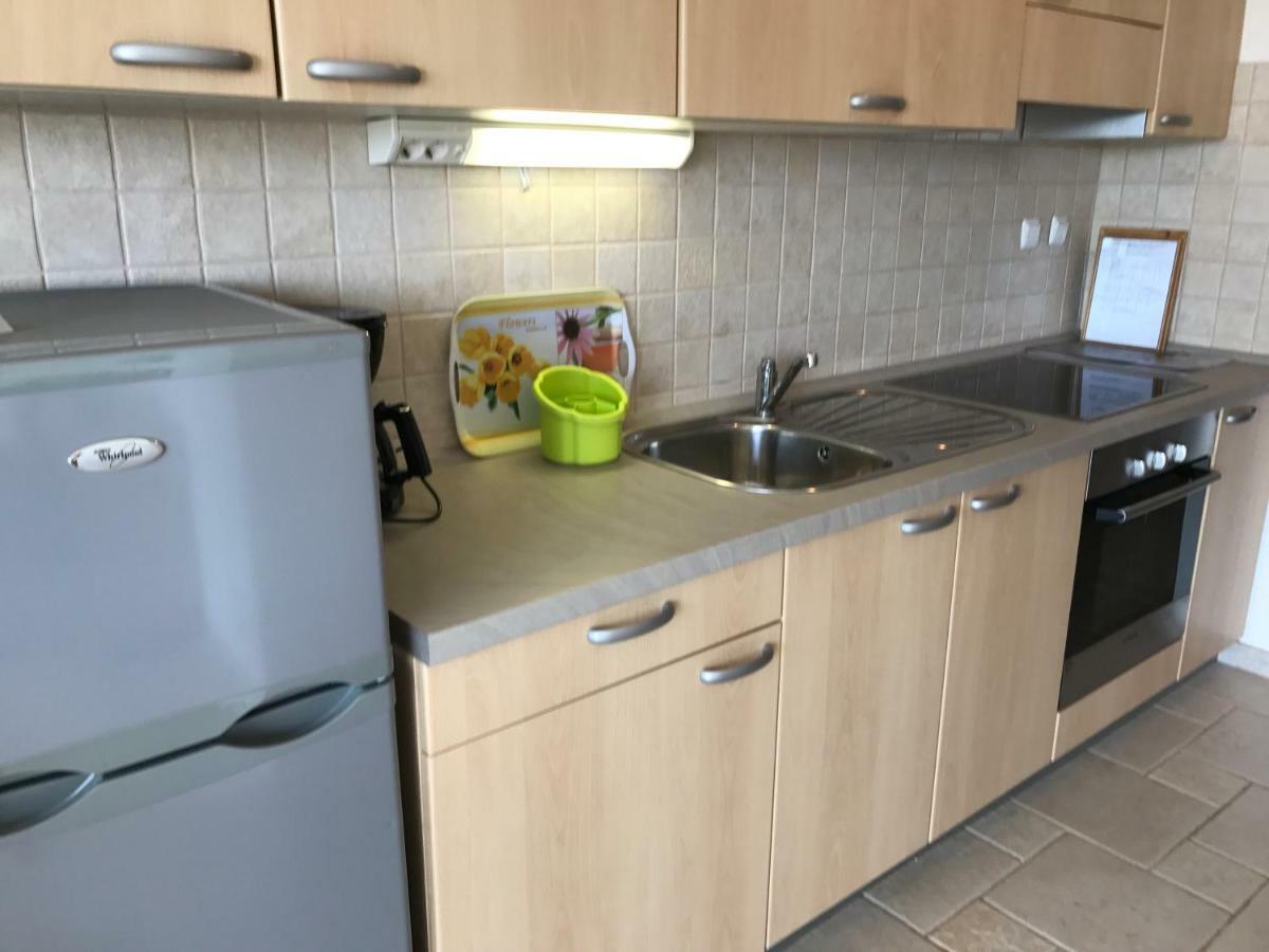 Apartmani Marija Klimno B Exterior photo