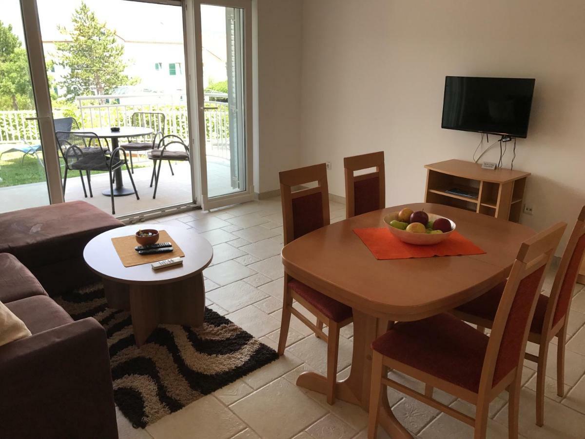 Apartmani Marija Klimno B Exterior photo
