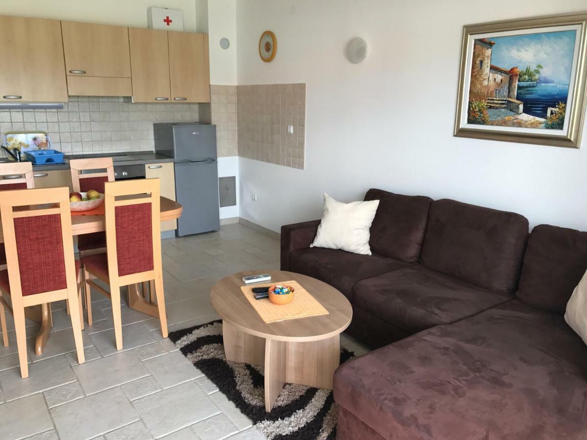 Apartmani Marija Klimno B Exterior photo